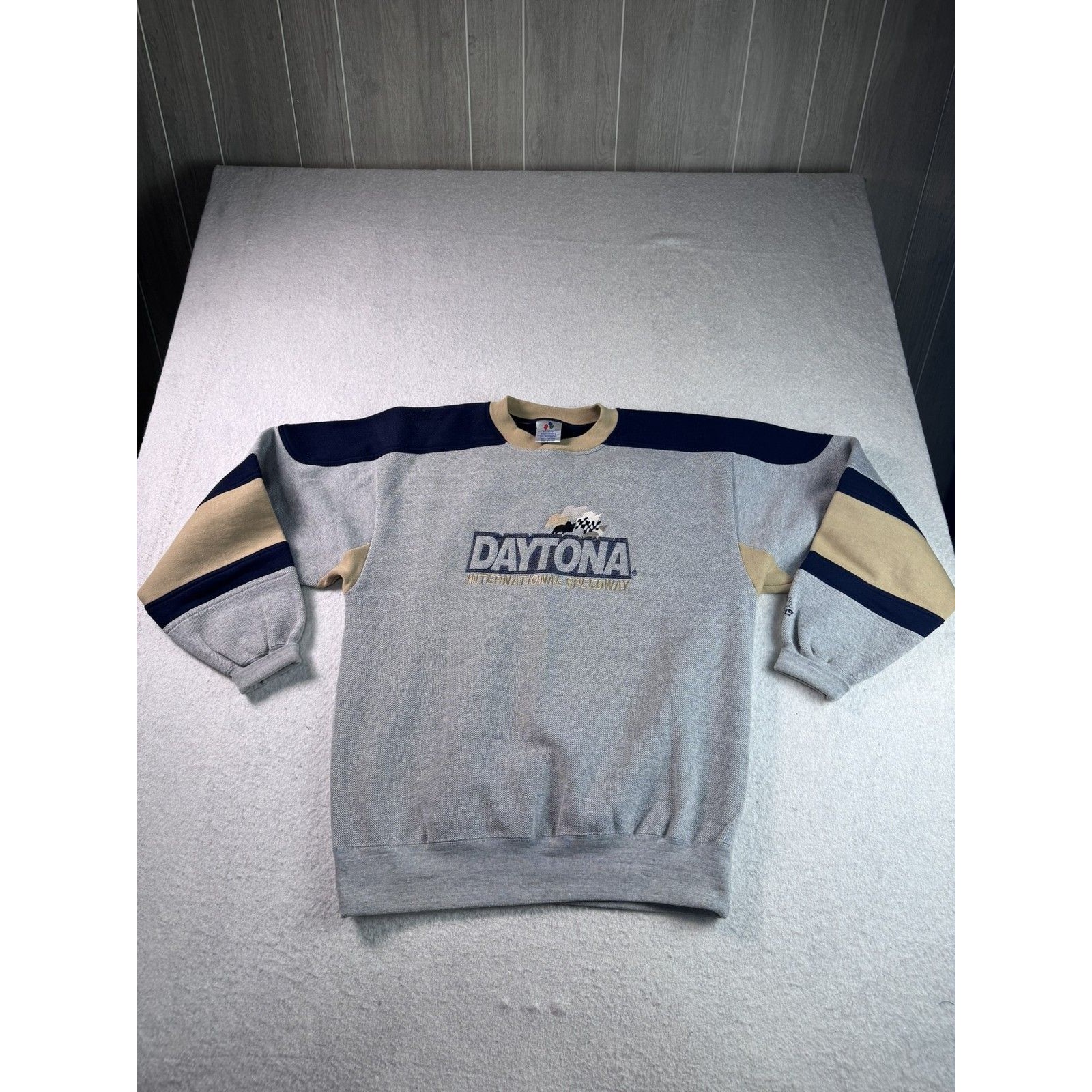 Vintage Daytona International Speedway Sweatshirt Mens Large Nascar Racing Grey